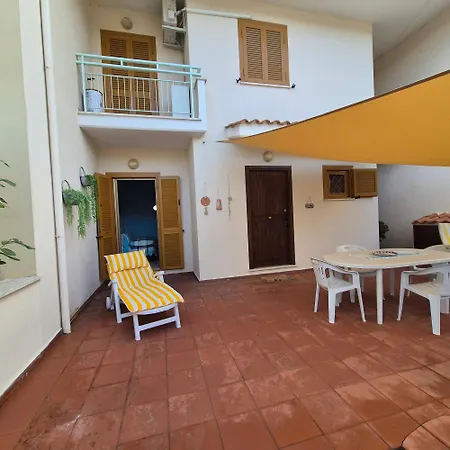 Villa Sabaudia * Sabaudia