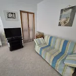 Villa Sabaudia فيلة